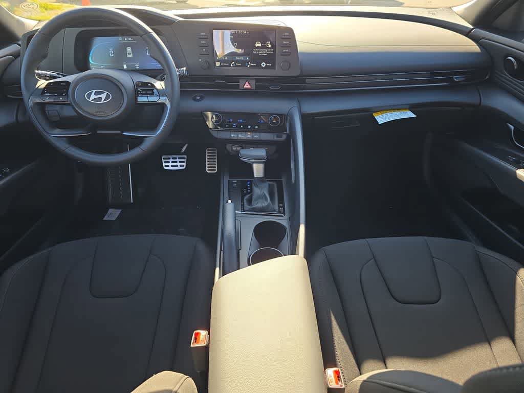New 2026 Hyundai Elantra Sport FWD image 18