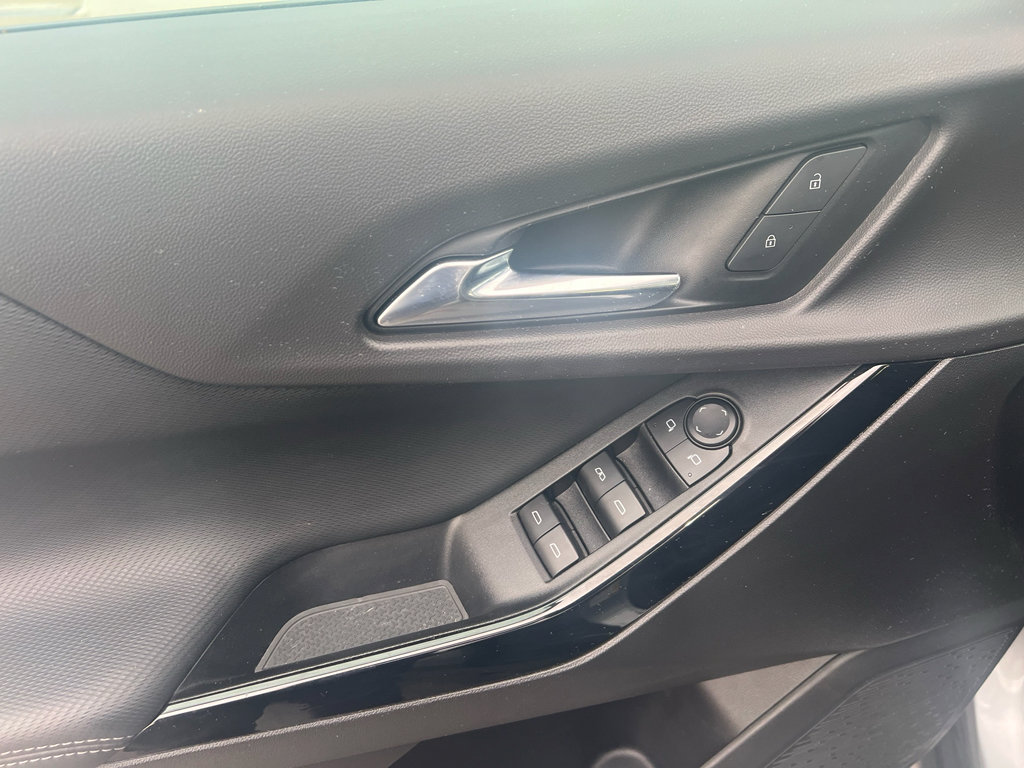 Used 2025 Chevrolet Equinox LT image 9