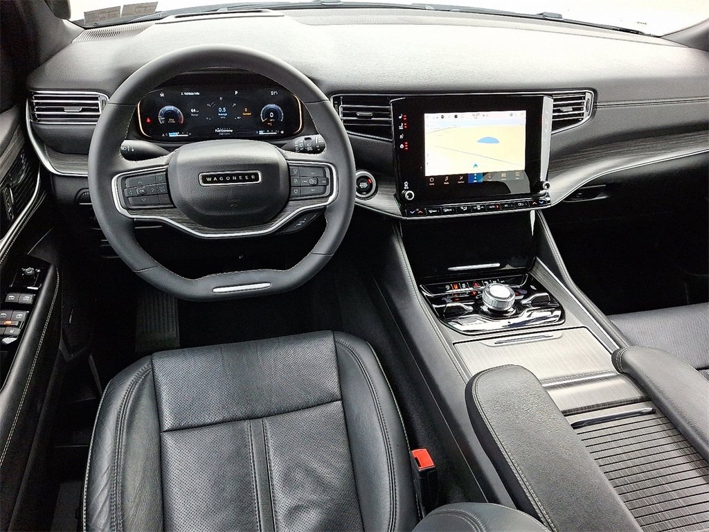 Used 2023 Jeep Wagoneer Series III w/ Preferred Equipment Group video 2