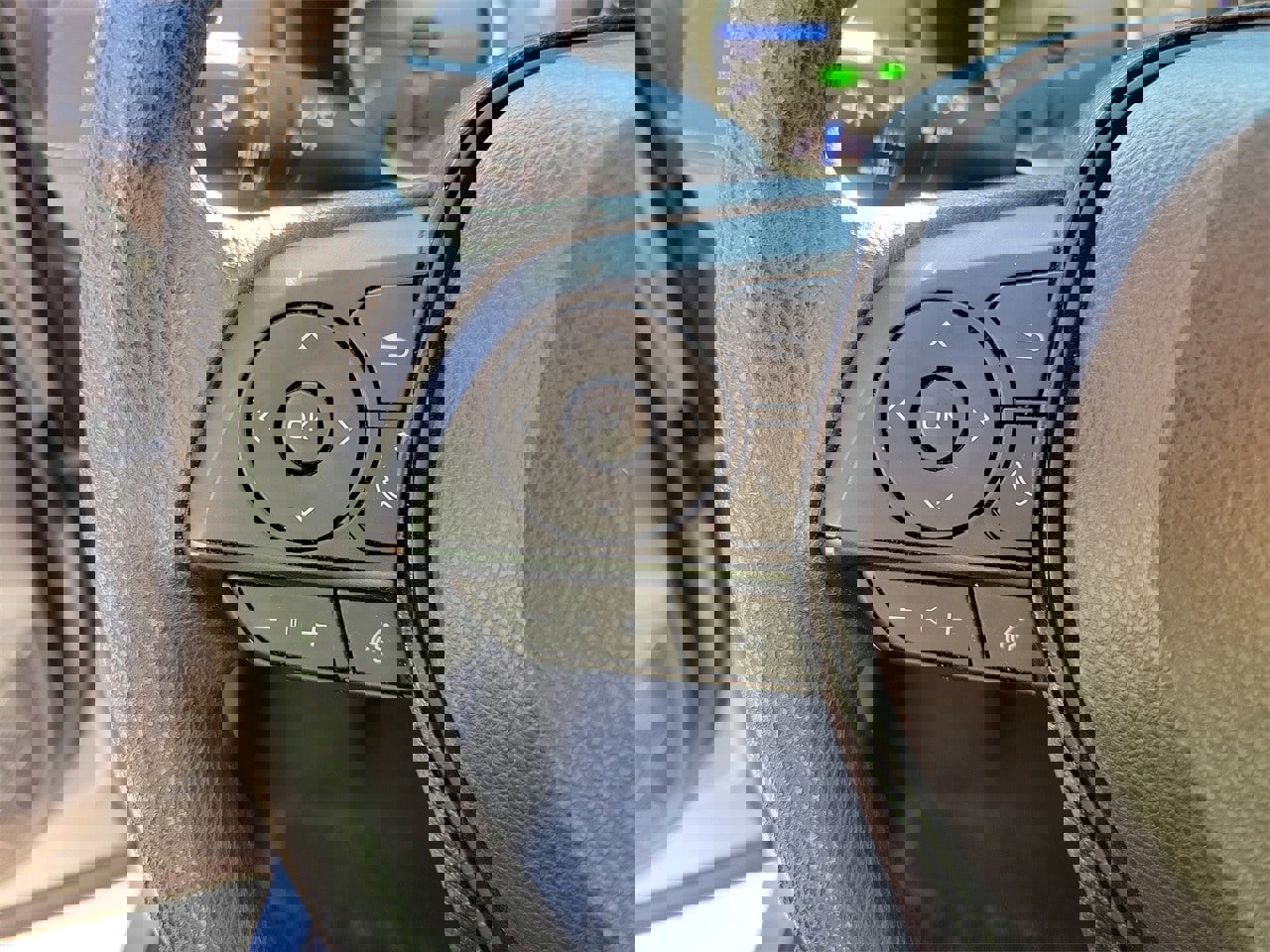 Used 2020 Toyota RAV4 XLE image 21