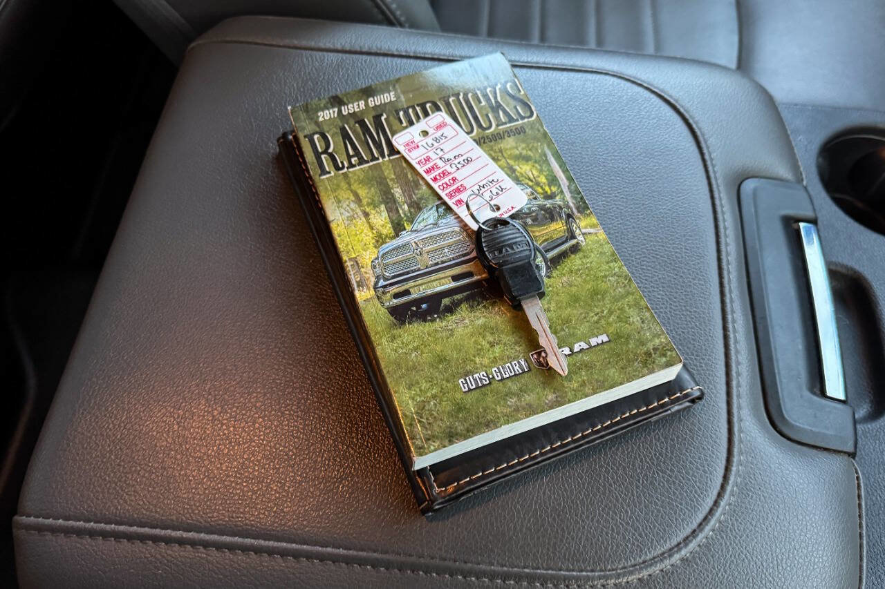 Used 2017 RAM 3500 Tradesman image 30