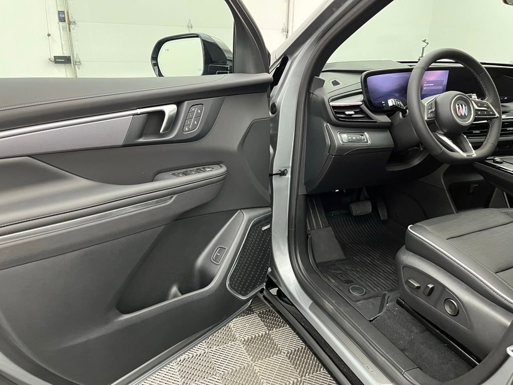 New 2026 Buick Enclave Sport Touring w/ Power Package image 18