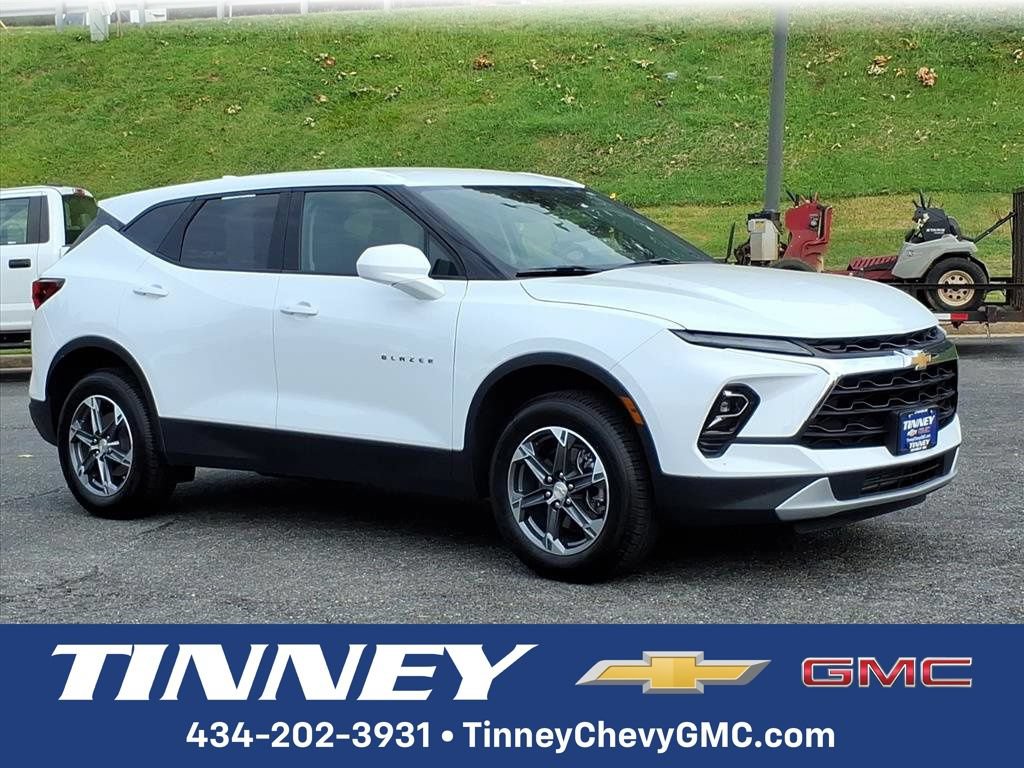 Used 2025 Chevrolet Blazer LT