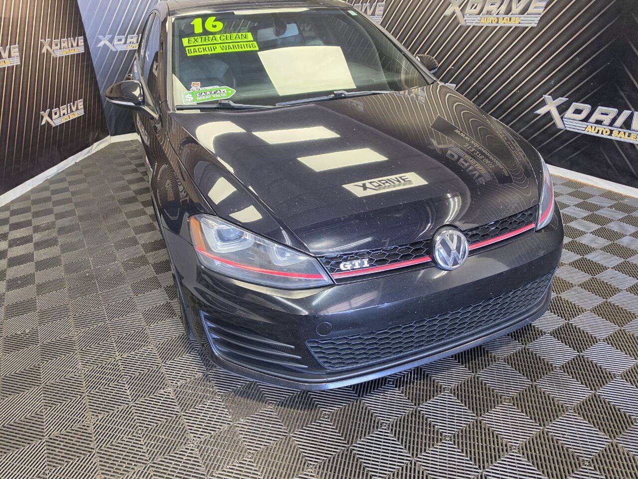 Used 2016 Volkswagen GTI SE FWD image 4