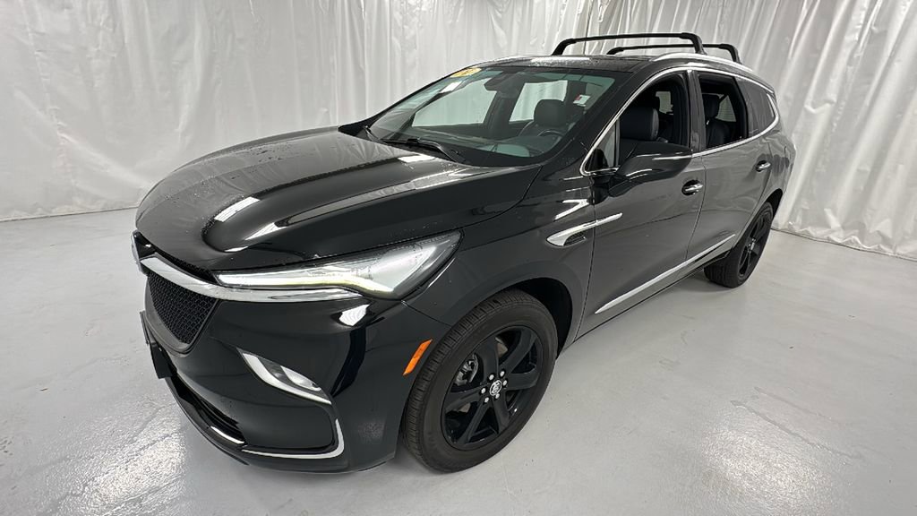 Used 2023 Buick Enclave Essence w/ Experience Buick Package image 7