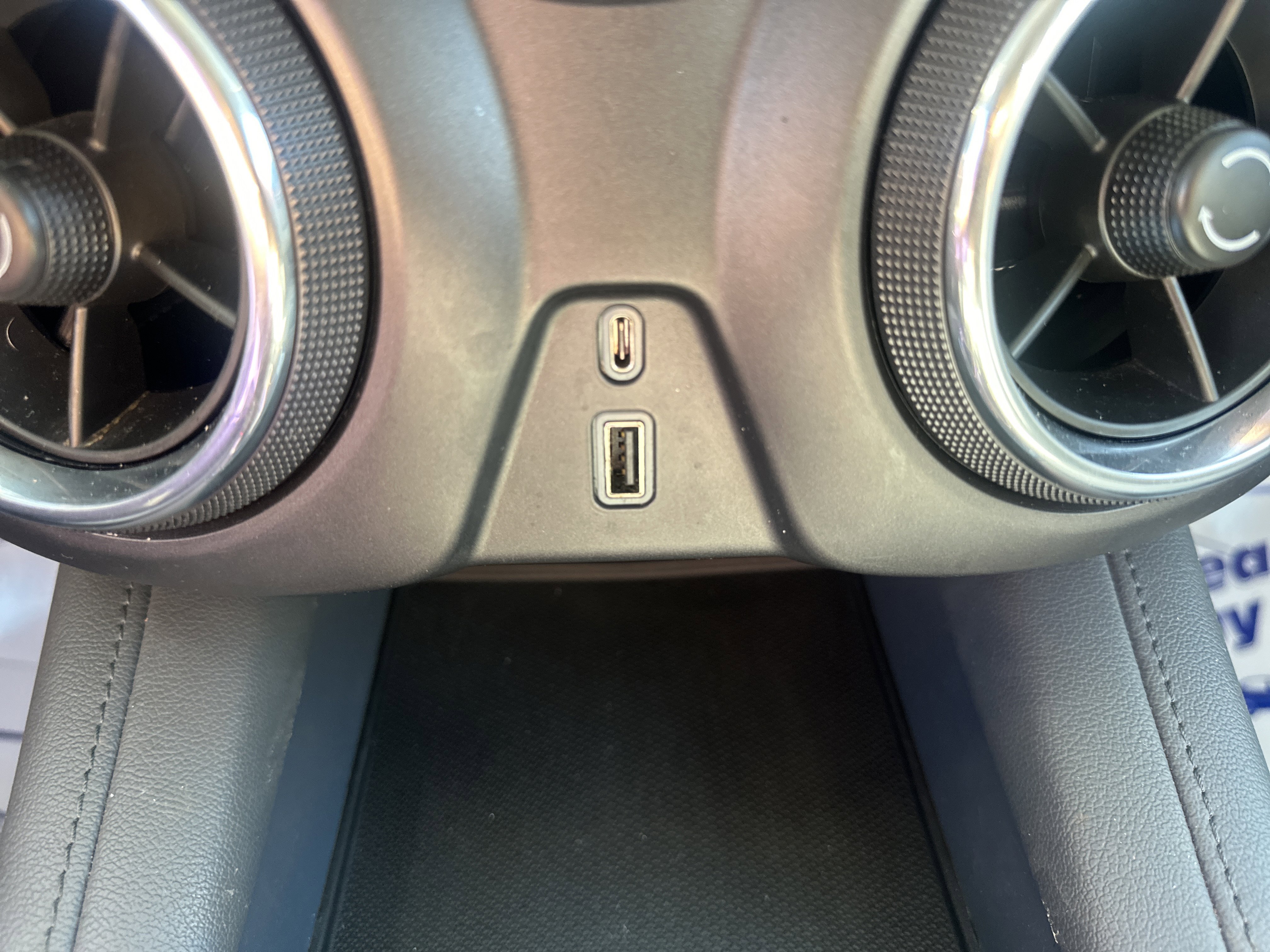 Used 2020 Chevrolet Blazer LT image 16