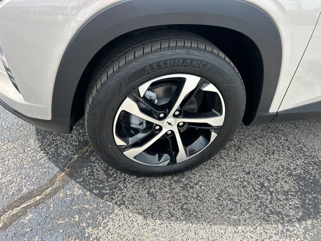 New 2026 Chevrolet Trax RS w/ Sunroof Package FWD image 10