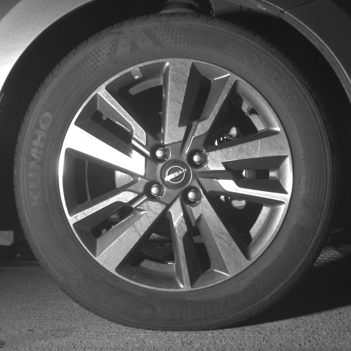 Used 2025 Nissan Versa SV image 13