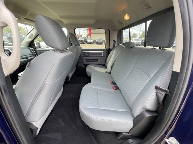 Used 2018 RAM 1500 Classic SLT AWD/4WD image 16