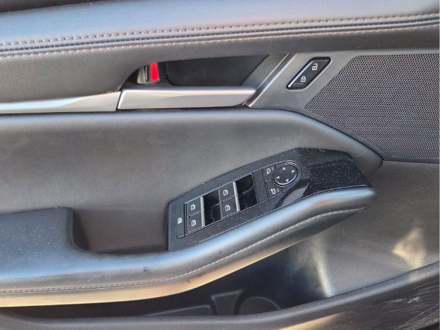 Used 2025 MAZDA MAZDA3 s FWD image 33