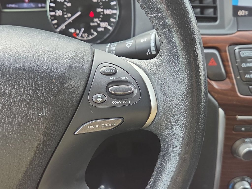 Used 2018 Nissan Pathfinder Platinum AWD/4WD image 20