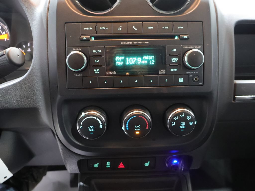 Used 2016 Jeep Patriot High Altitude AWD/4WD image 24