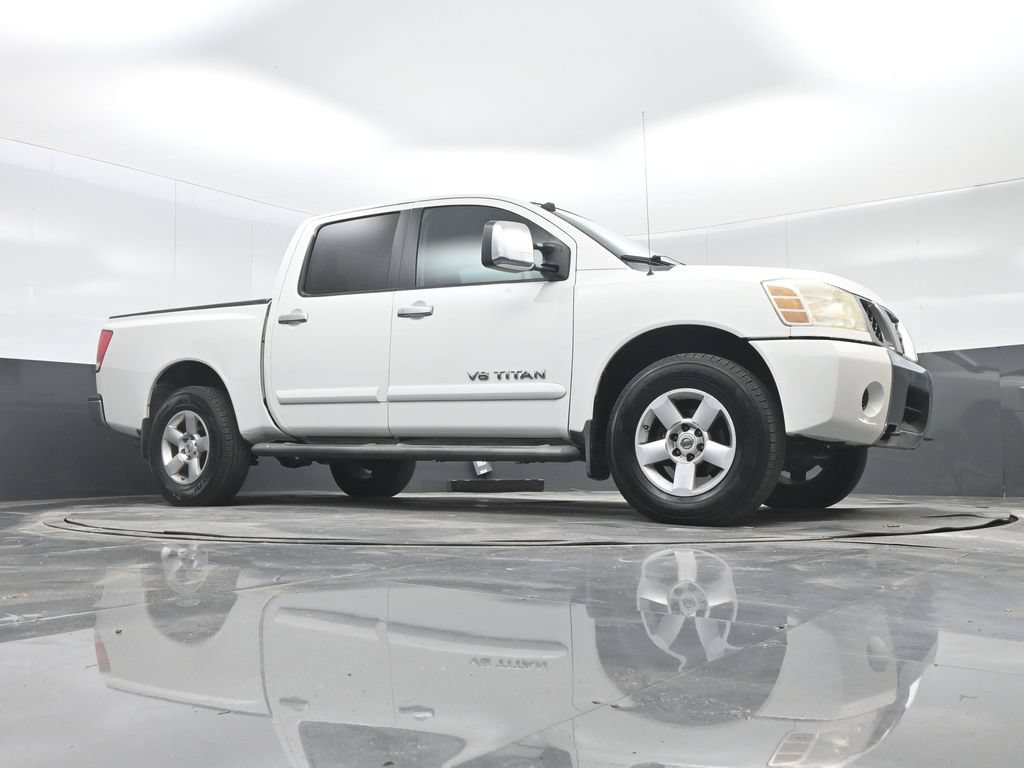 Used 2005 Nissan Titan SE w/ (T01) Tow Pkg AWD/4WD image 32