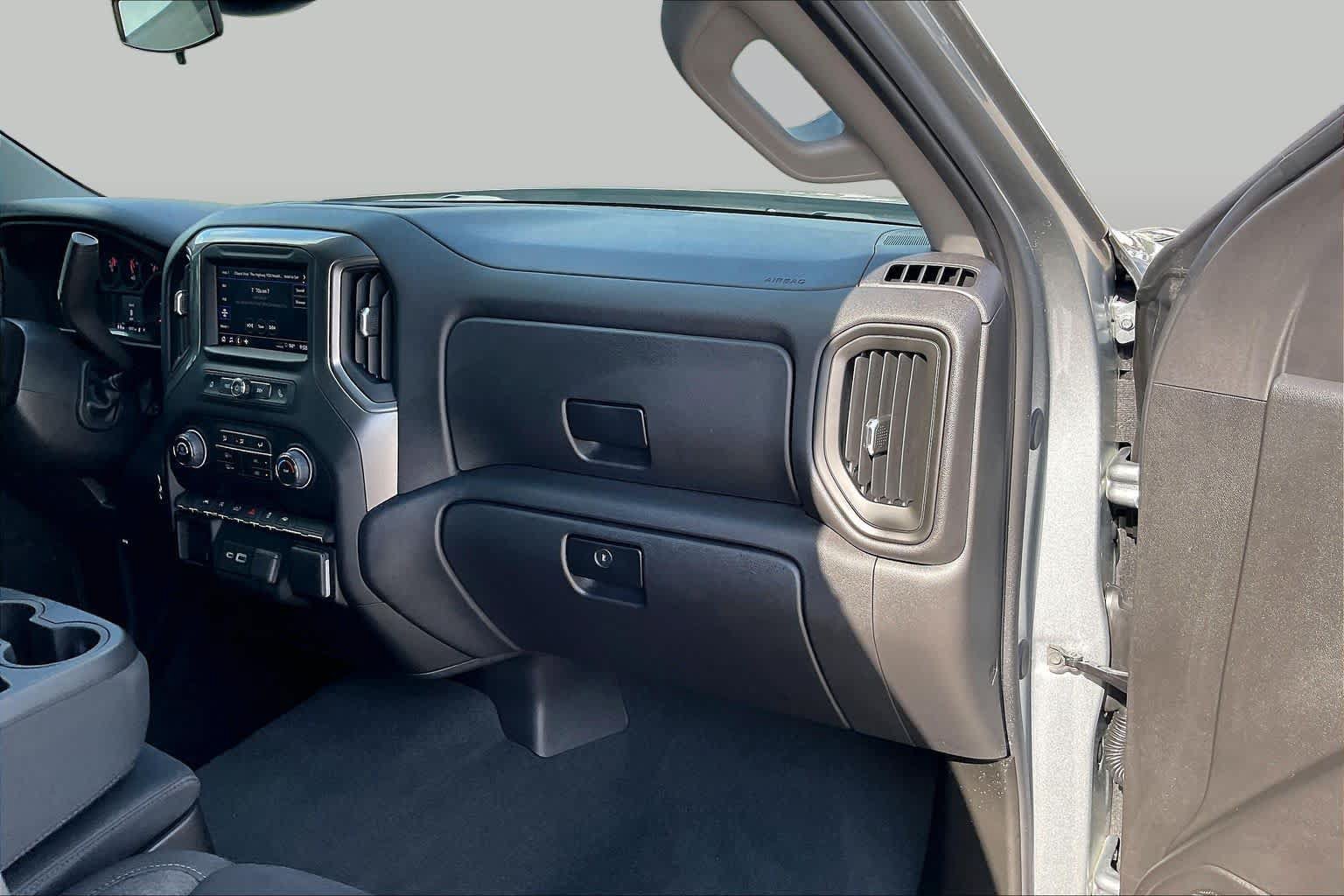 Used 2026 Chevrolet Silverado 1500 Custom RWD image 18