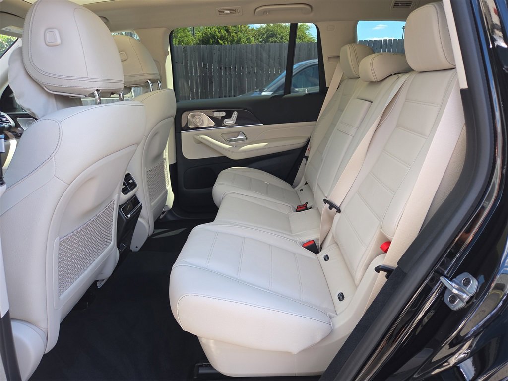 New 2026 Mercedes-Benz GLS 450 4MATIC image 12