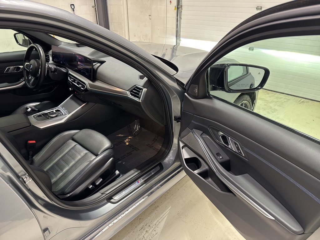 Used 2023 BMW 330e xDrive w/ M Sport Package image 37