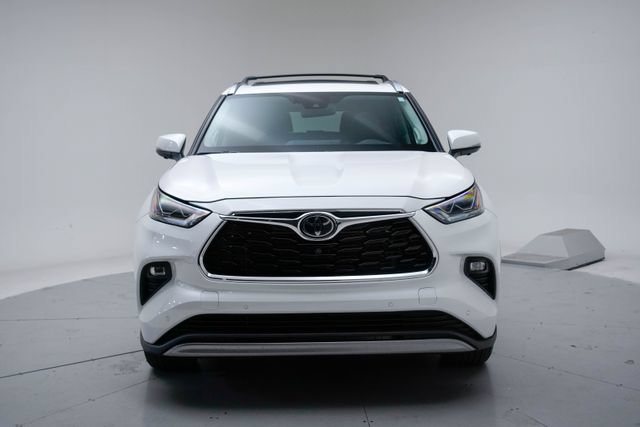 Used 2023 Toyota Highlander Platinum AWD/4WD image 8