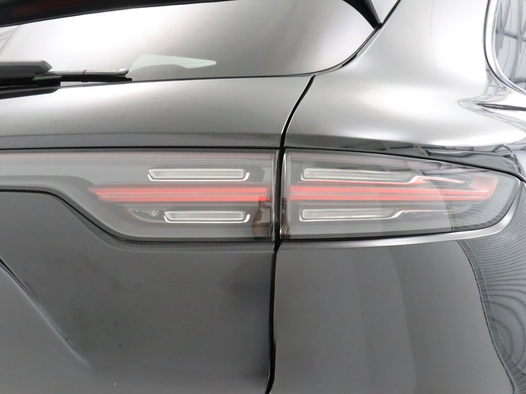 Used 2019 Porsche Cayenne AWD/4WD image 11