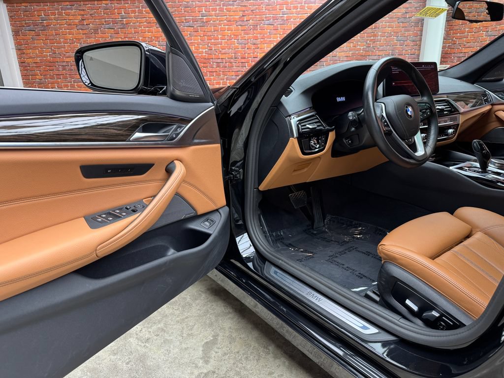 Used 2022 BMW 540i xDrive w/ Premium Package AWD/4WD image 10
