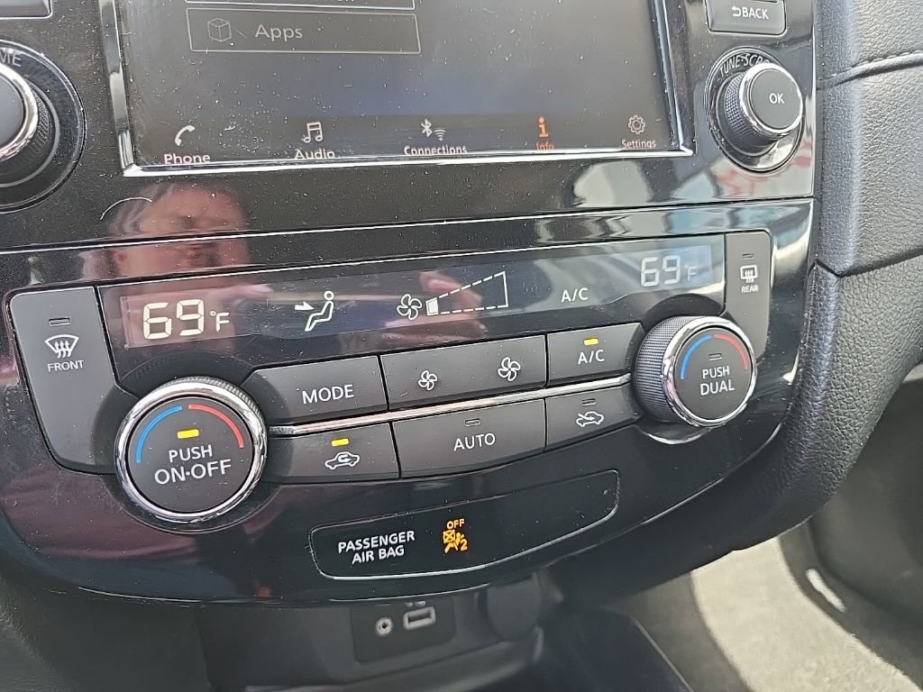Used 2020 Nissan Rogue SV AWD/4WD image 52