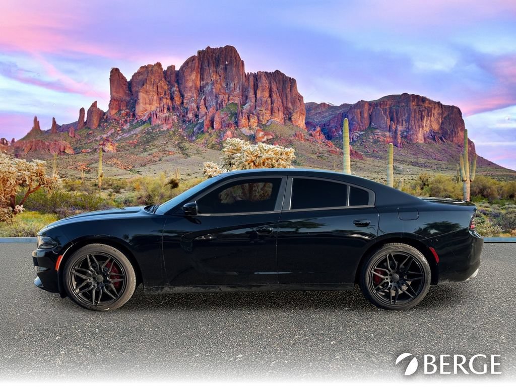 Used 2016 Dodge Charger SE w/ Popular Equipment Group RWD image 3