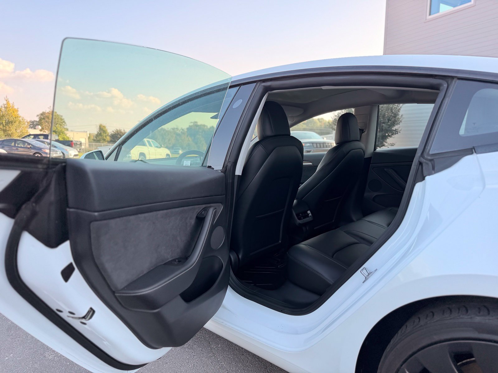 Used 2022 Tesla Model 3 Performance AWD/4WD image 16