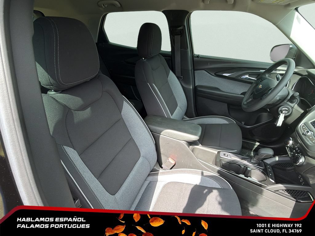 Used 2023 Chevrolet TrailBlazer LS FWD image 32