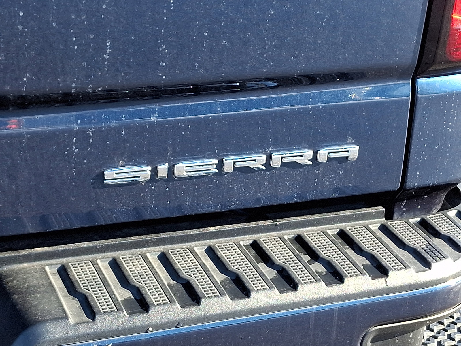 Used 2022 GMC Sierra 1500 Denali w/ Denali Reserve Package image 33