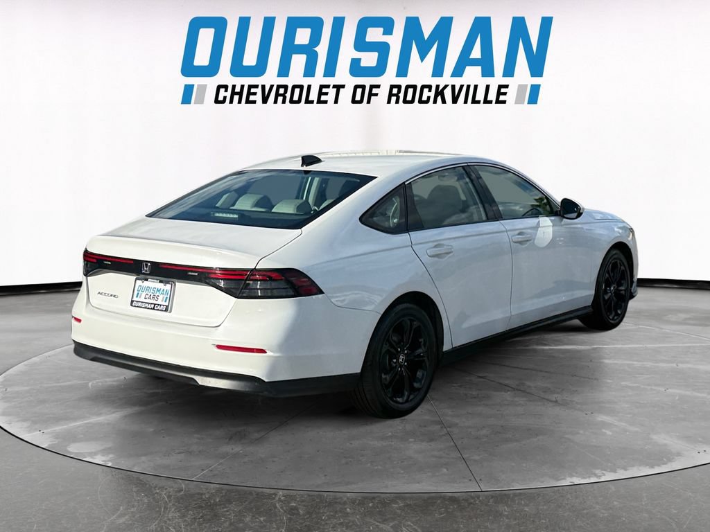Used 2025 Honda Accord SE image 5