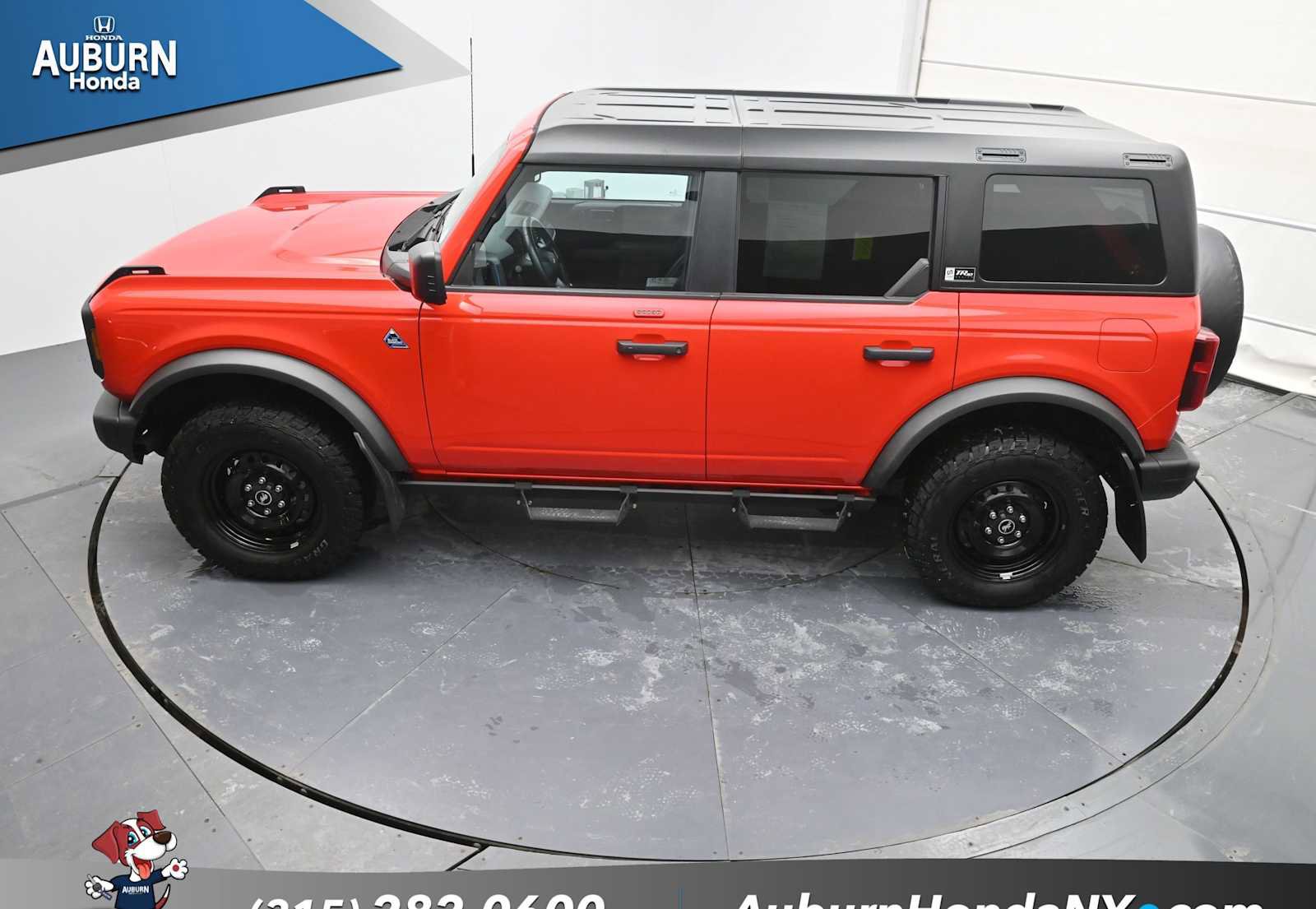 Used 2023 Ford Bronco Black Diamond image 26