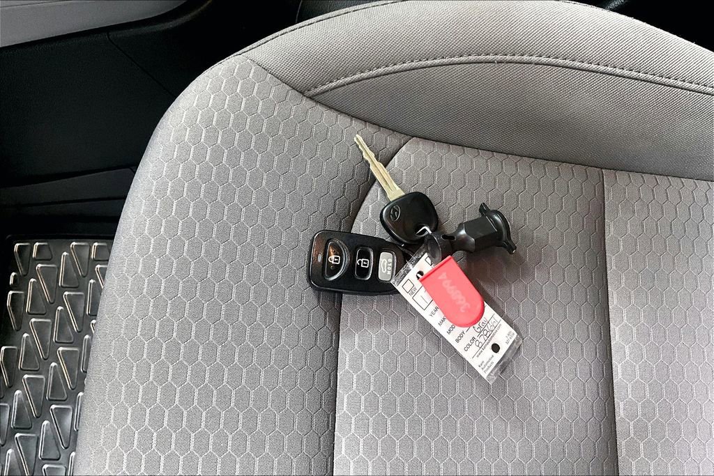 Used 2019 Hyundai Elantra SE image 10