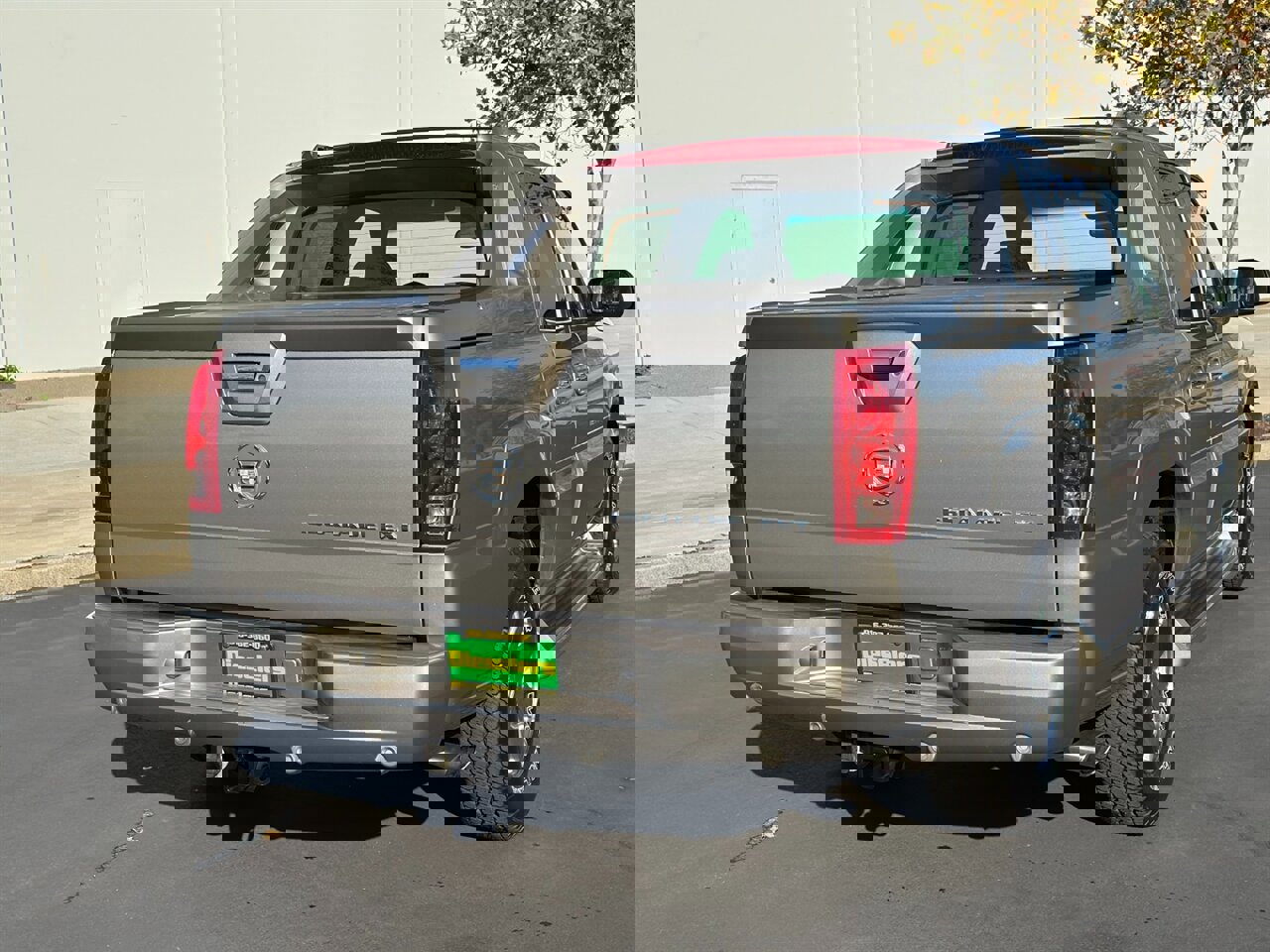 Used 2002 Cadillac Escalade EXT image 15