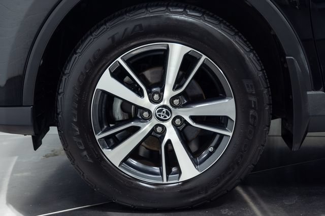 Used 2016 Toyota RAV4 XLE AWD/4WD image 27