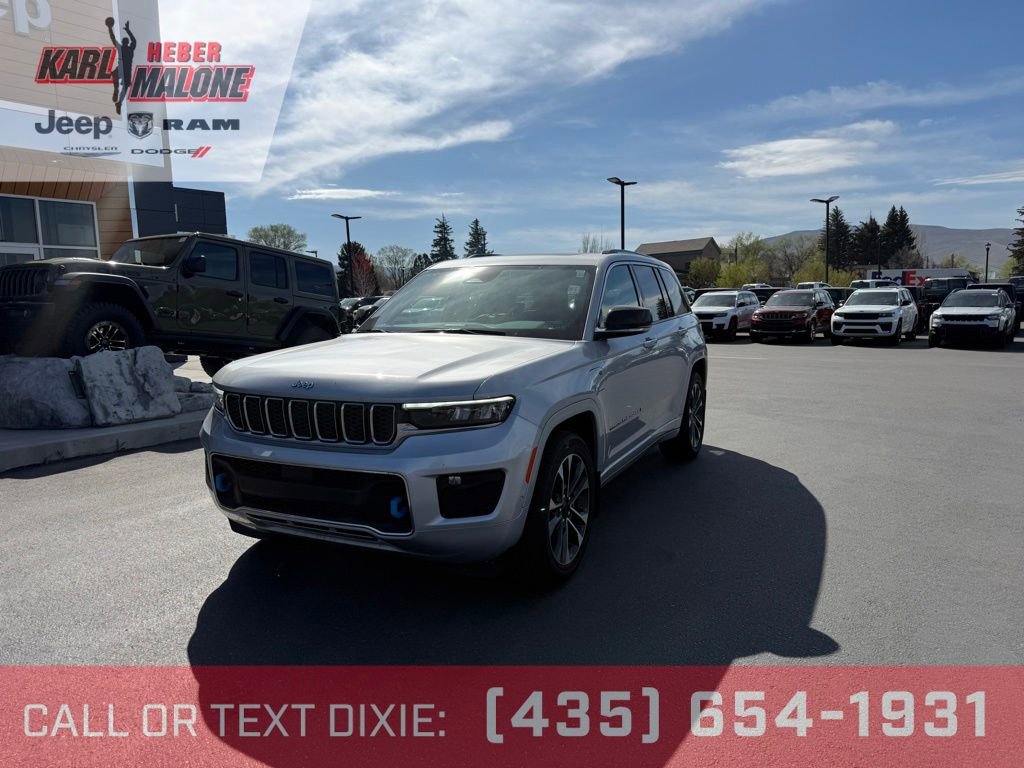 Used 2023 Jeep Grand Cherokee Overland w/ Rear Seat Video Group I AWD/4WD image 1