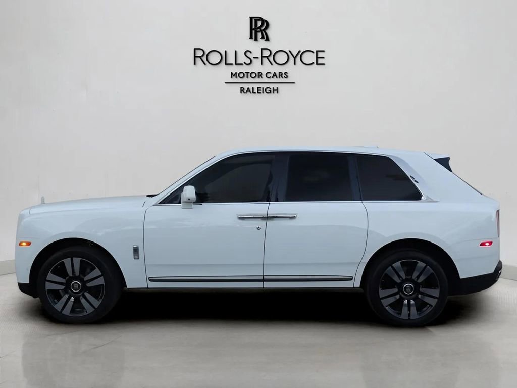 Certified 2024 Rolls-Royce Cullinan image 3