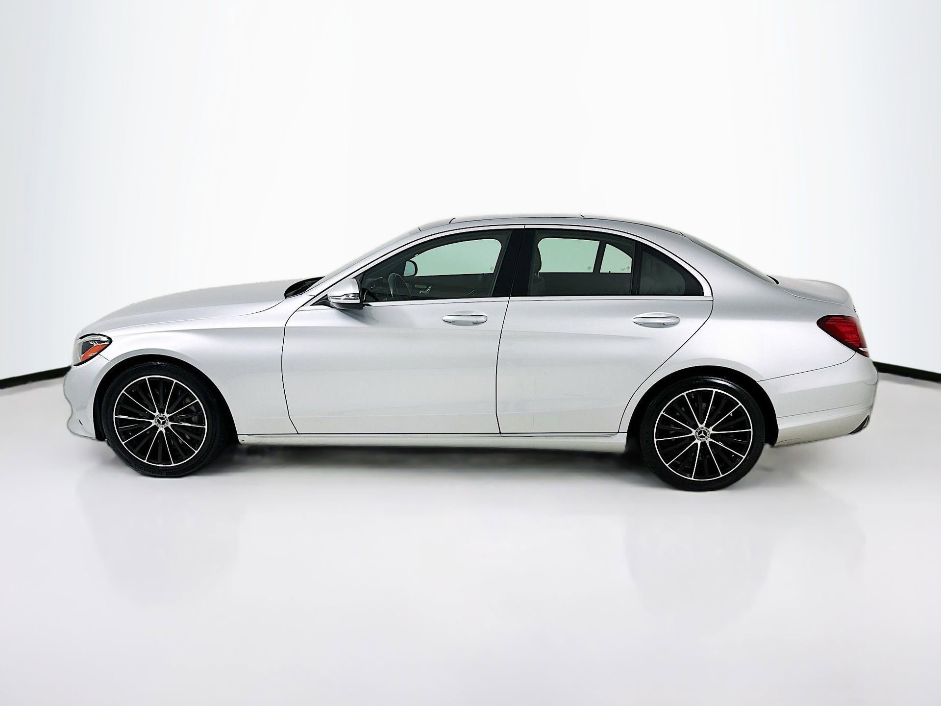 Used 2021 Mercedes-Benz C 300 Sedan image 5