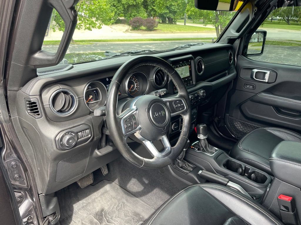 Used 2020 Jeep Wrangler Unlimited Sahara AWD/4WD image 11