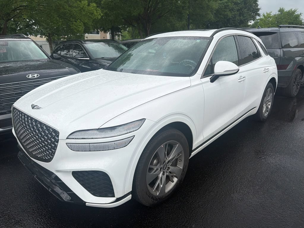 Used 2022 Genesis GV70 3.5T Sport w/ Cargo Package AWD/4WD image 3