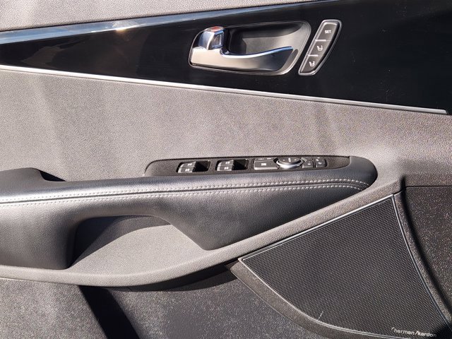 Certified 2020 Kia Sorento SX image 23