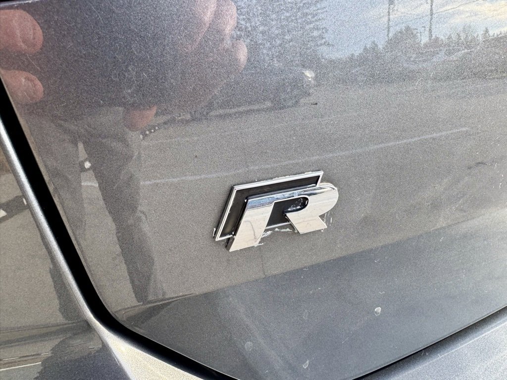 Used 2019 Volkswagen Golf R 4-Door image 12