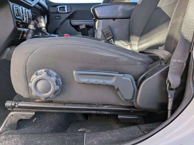 Used 2023 Jeep Gladiator Sport image 15