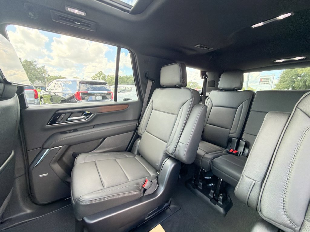 New 2026 GMC Yukon Denali w/ Advanced Technology Package AWD/4WD image 12