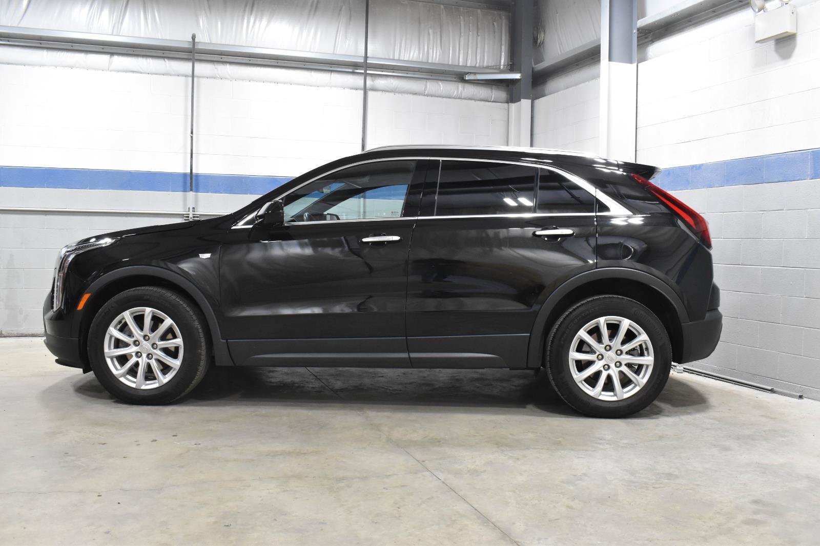 Certified 2023 Cadillac XT4 Luxury w/ Cold Weather Package AWD/4WD image 23
