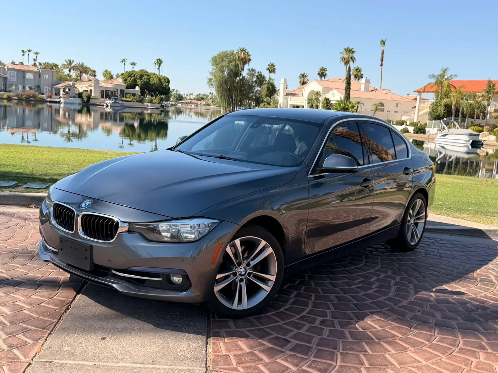 Used 2017 BMW 330i Sedan RWD image 14