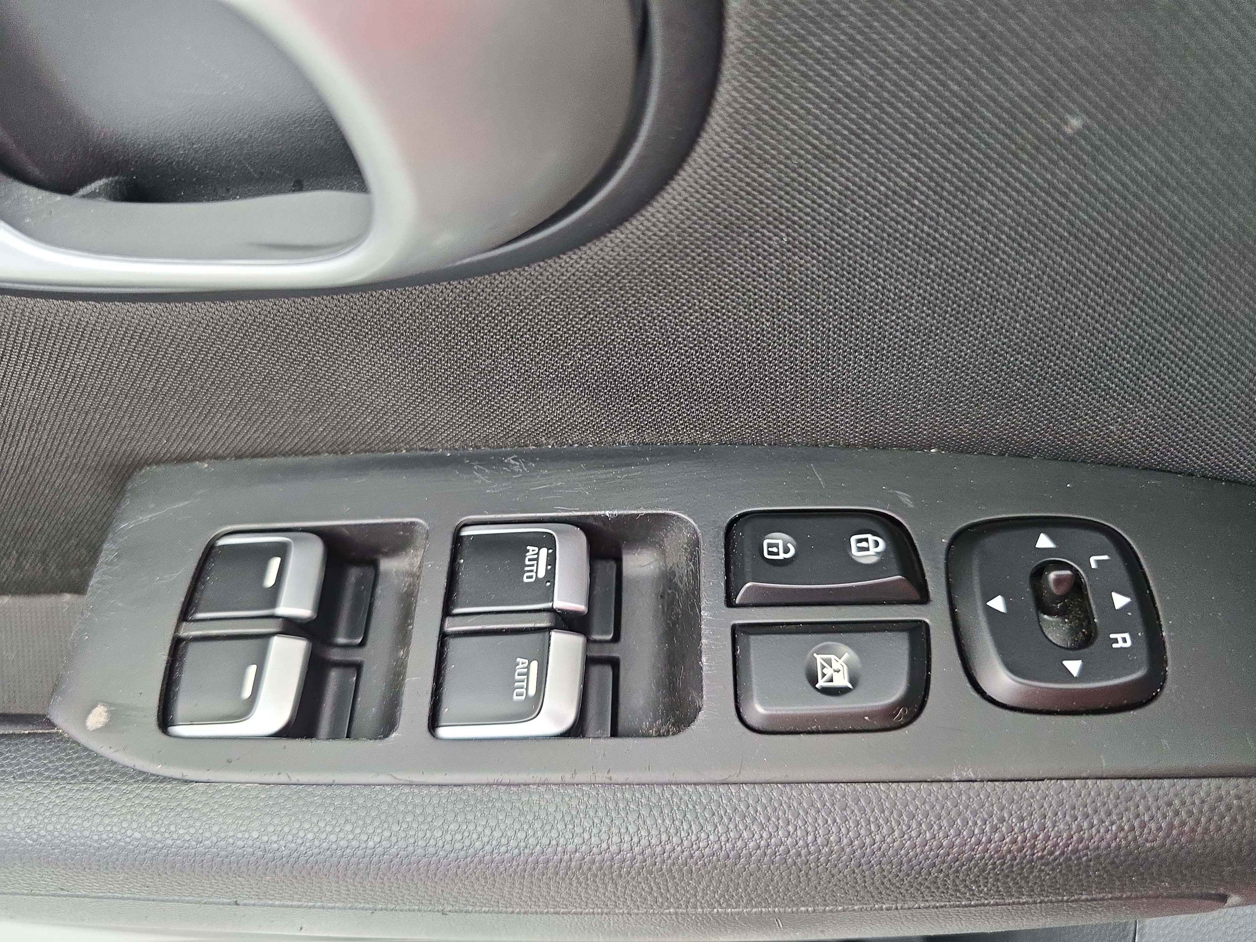 Used 2019 Kia Soul + FWD image 26
