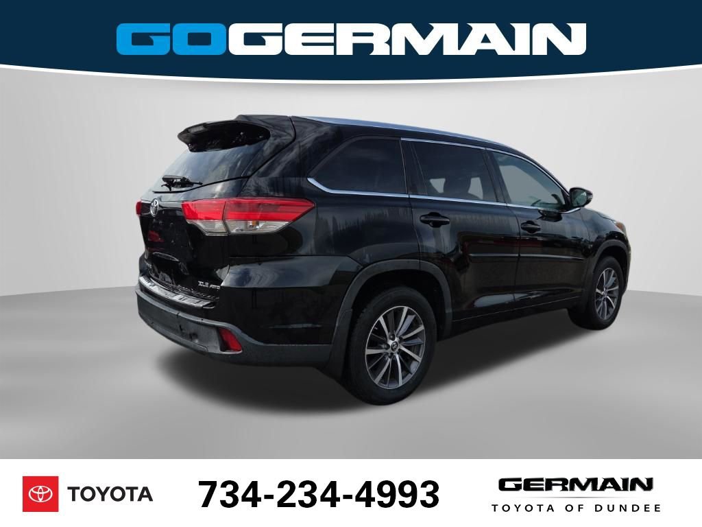 Used 2017 Toyota Highlander XLE w/ Protection Package #3 AWD/4WD image 8