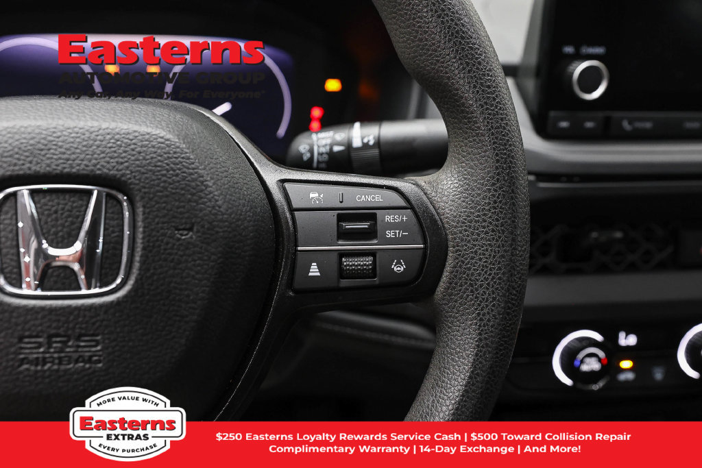 Used 2025 Honda Accord LX image 17