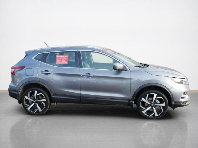 Certified 2022 Nissan Rogue Sport SL image 2