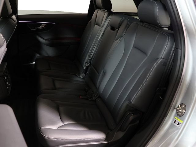 Used 2025 Audi Q7 3.0T Premium Plus AWD/4WD image 13