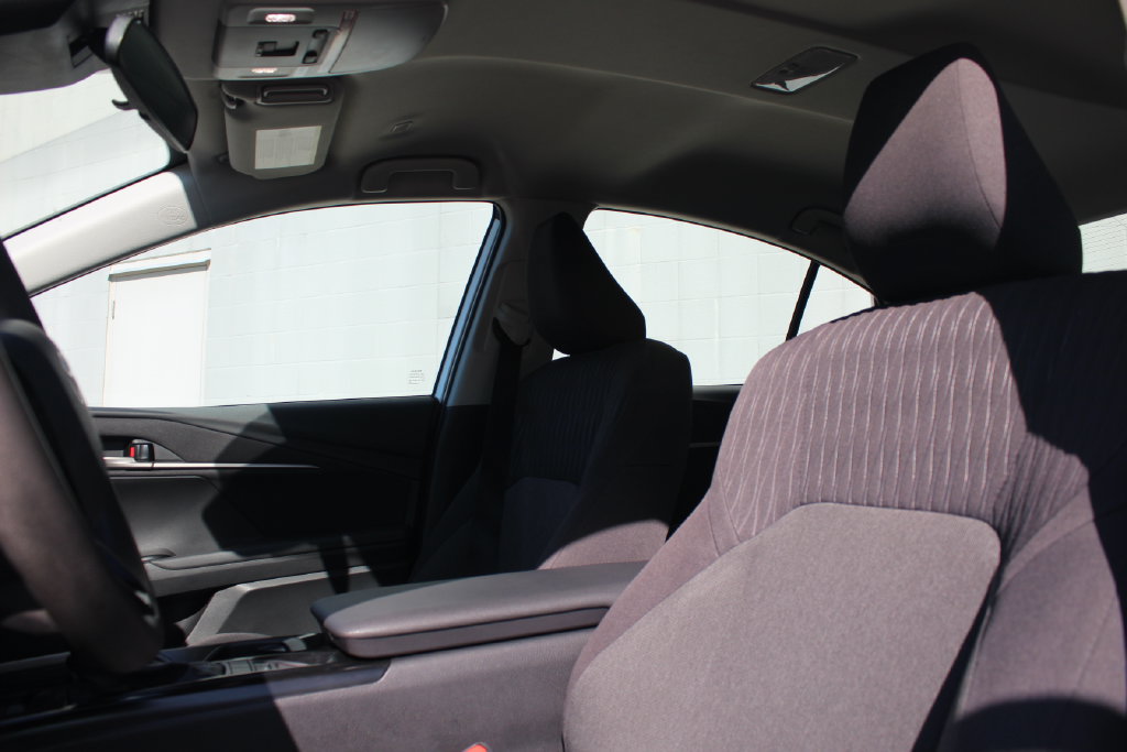 Used 2025 Toyota Camry LE FWD image 13